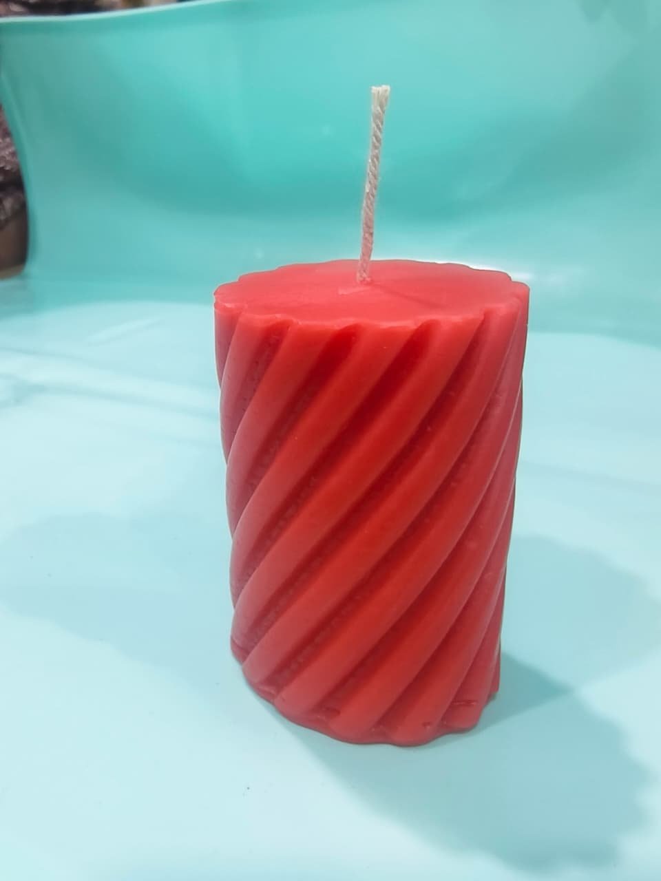 Twisted Cylindrical Swirl Candle