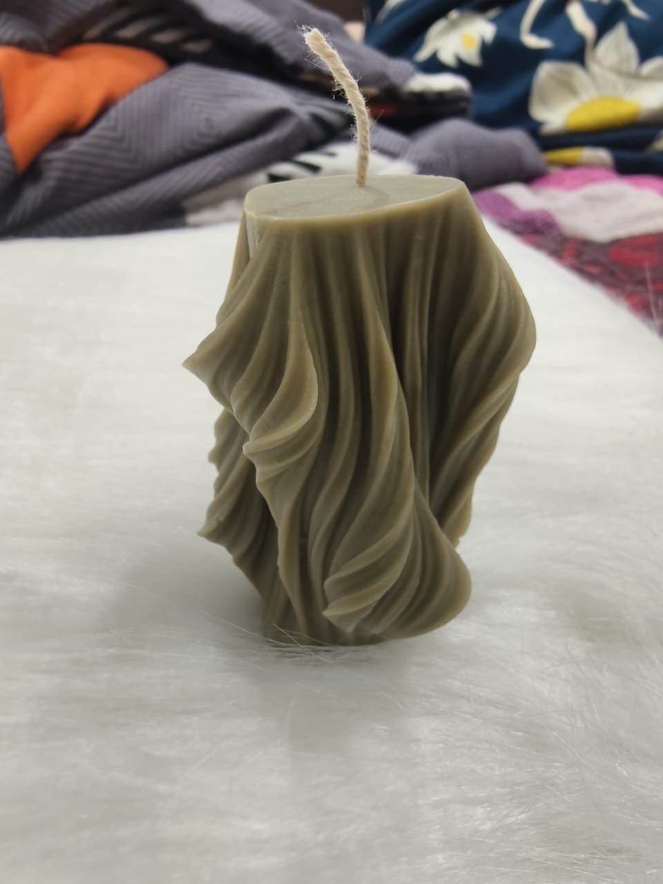 Wave candle